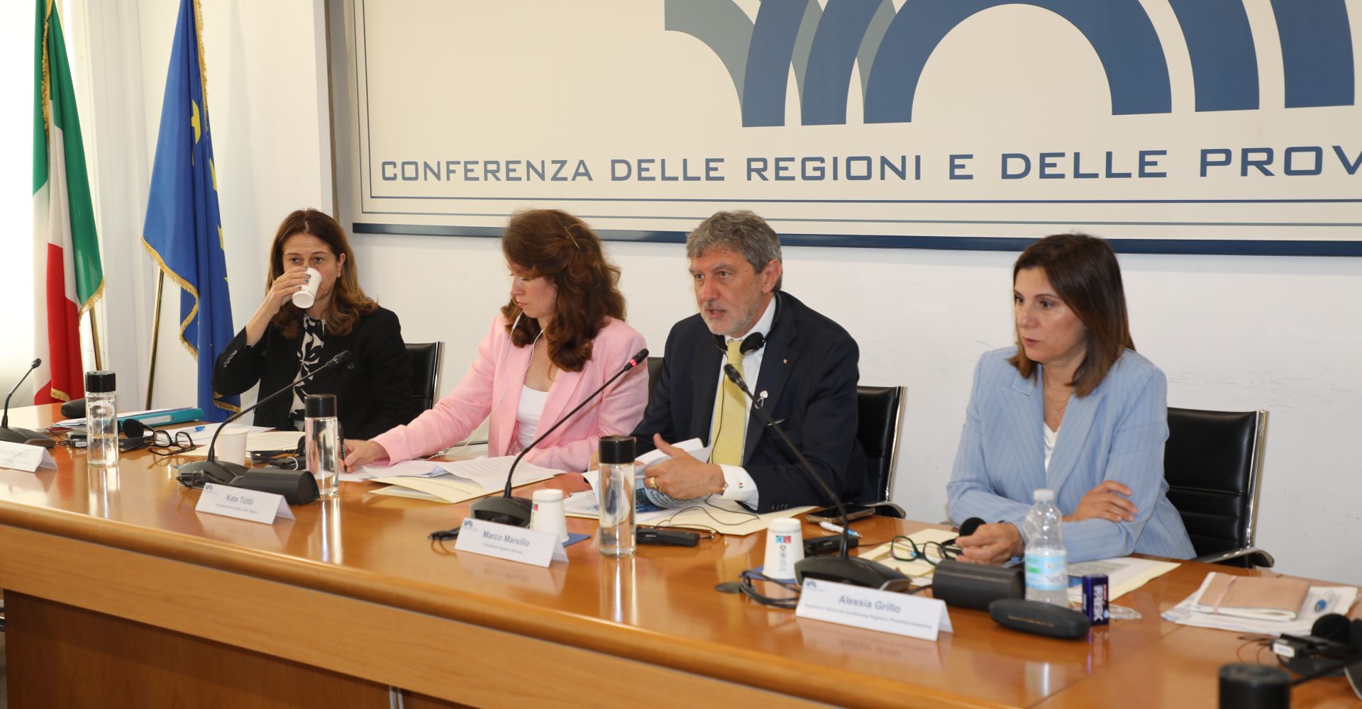 Marsilio presiede Conferenza Regioni con la Presidente Tüttő